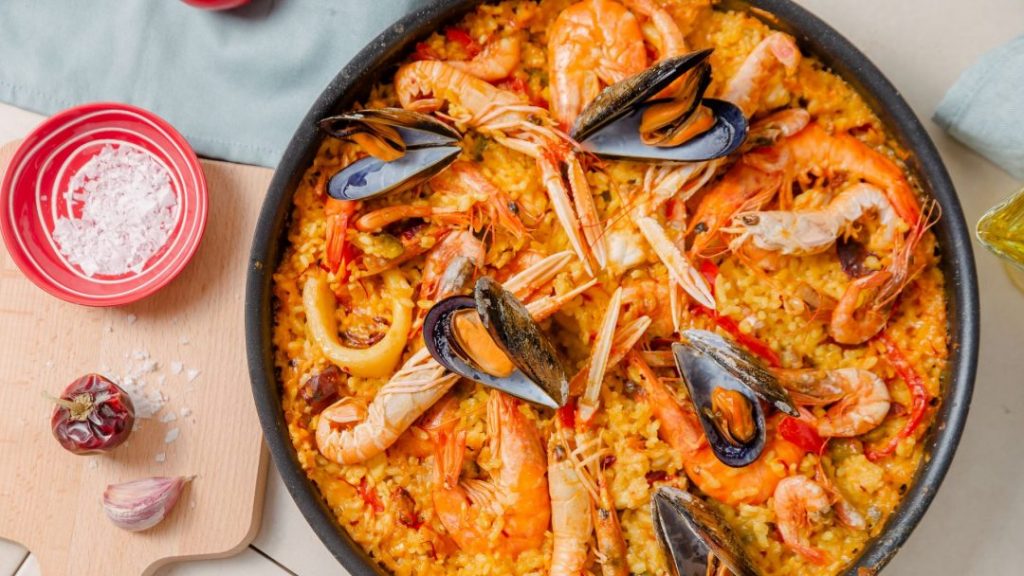paella: il piatto che rappresenta la cucina spagnola!
